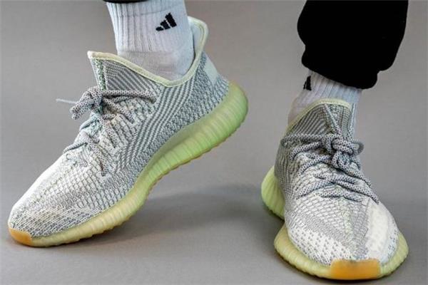 yeezy350灰天使真假对比 椰子350灰天使真假鉴定