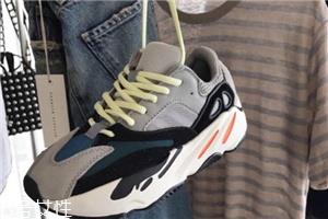 yeezy 700偏码吗？yeezy 700码数正常吗