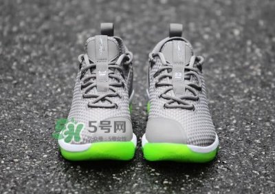 ​nike lebron 14 low dunkman灰绿配色实物怎么样？